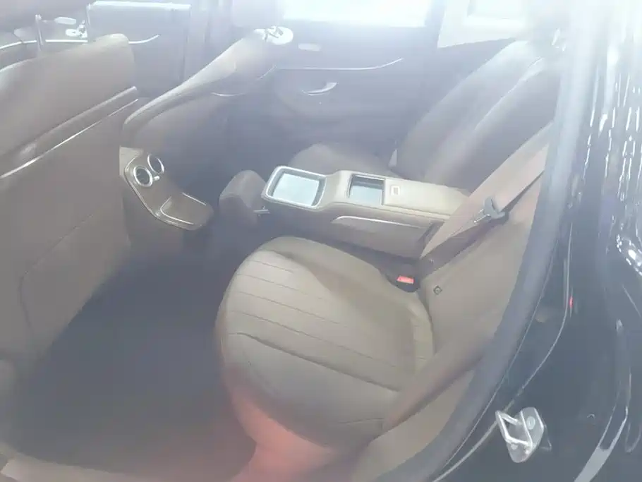 Mercedes-Benz E-Class New Energy — миниатюра 10