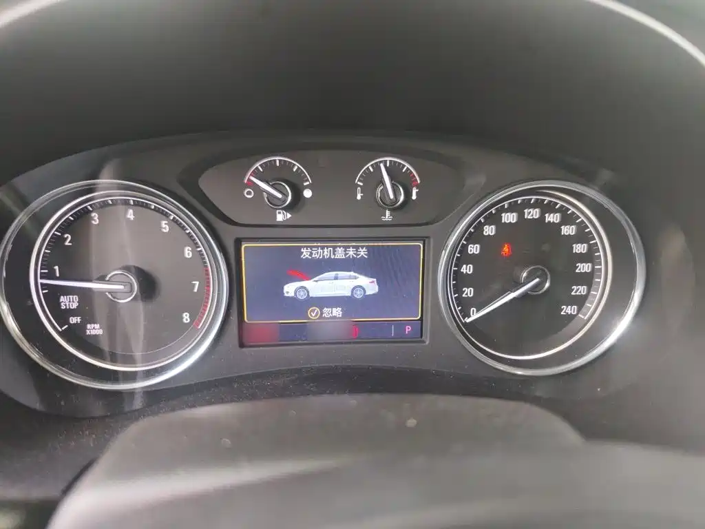 Buick LaCrosse — миниатюра 4