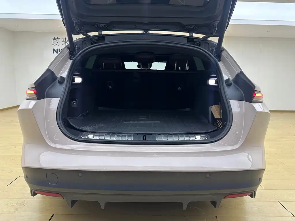 NIO ET5T — миниатюра 19