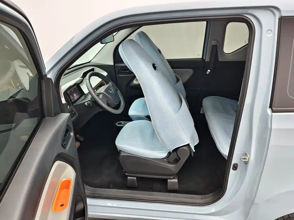 Wuling MINIEV — миниатюра 8