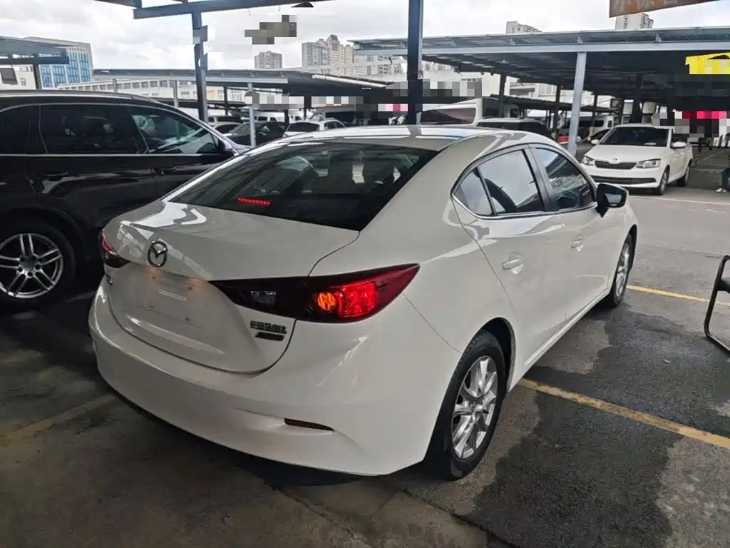 Mazda 3 Axela — миниатюра 7