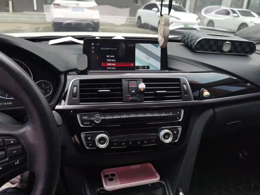 BMW 3 Series — миниатюра 13