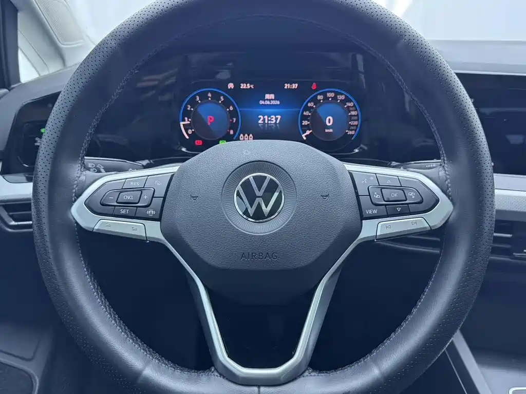 Volkswagen Golf — миниатюра 12