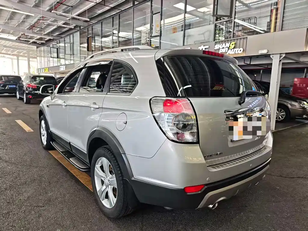 Chevrolet Captiva — миниатюра 3