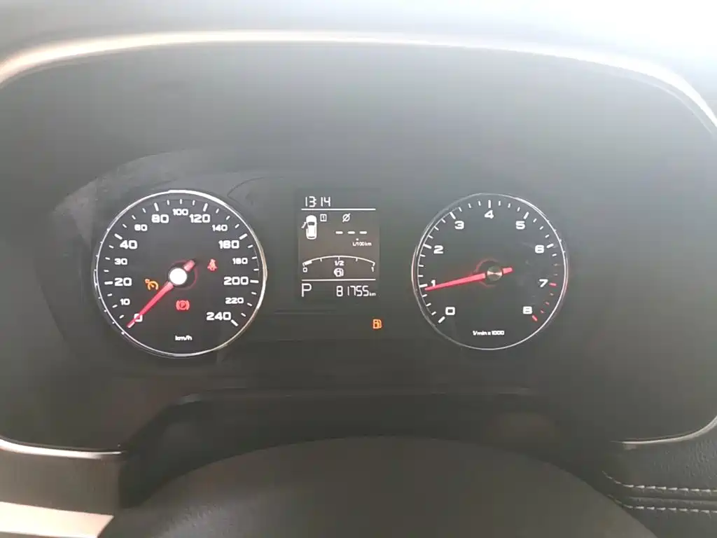 Roewe RX5 — миниатюра 12