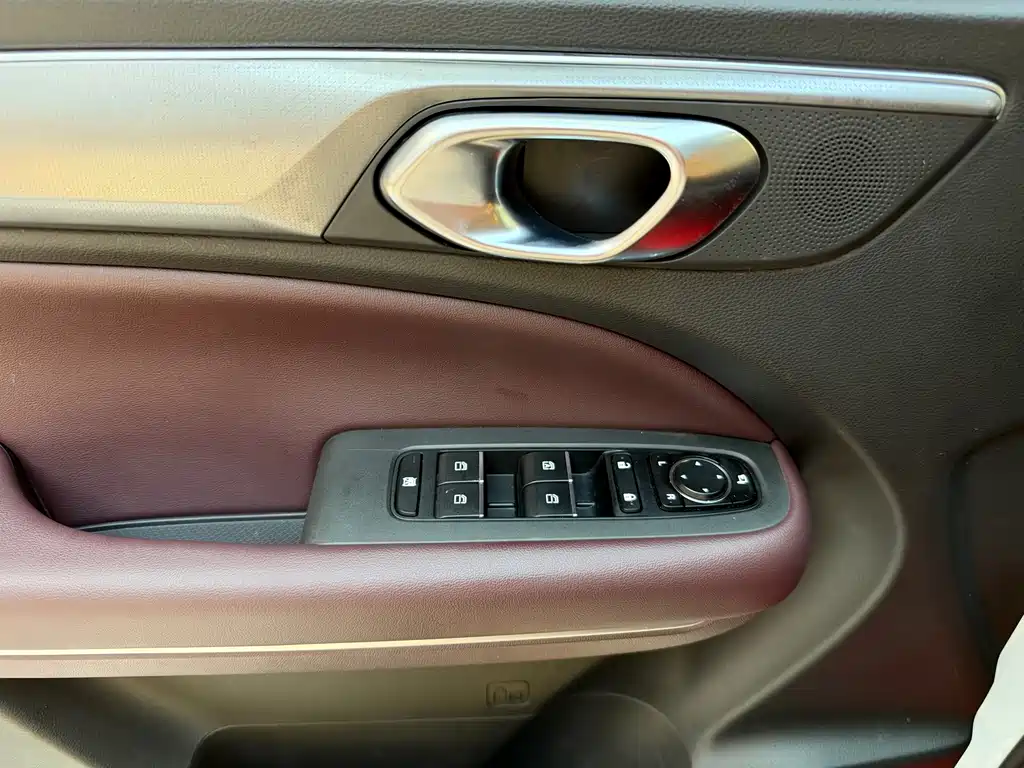 GAC Motor Trumpchi M6 — миниатюра 14