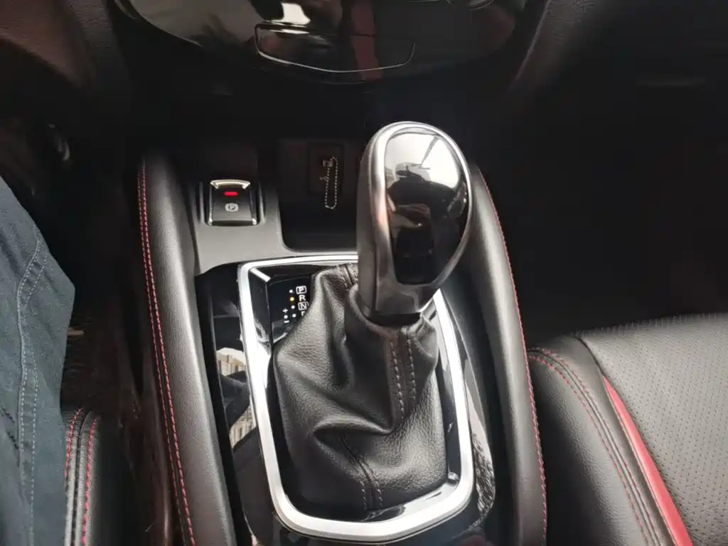 Nissan Qashqai — миниатюра 14