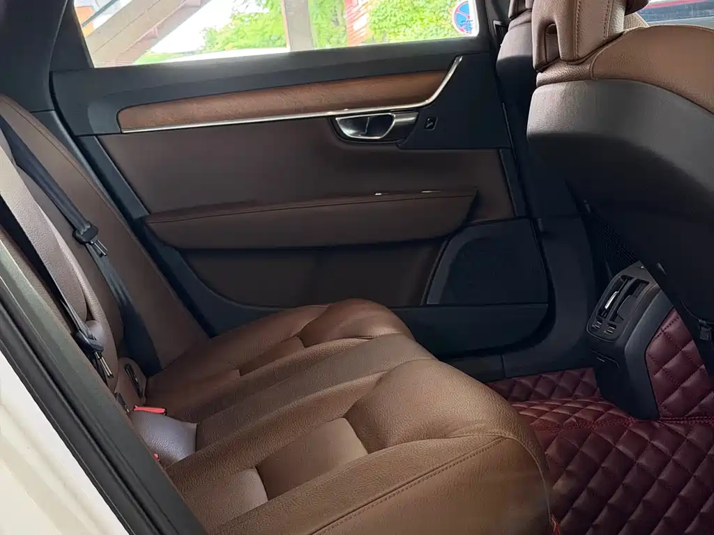 Volvo S90 2019 T5
