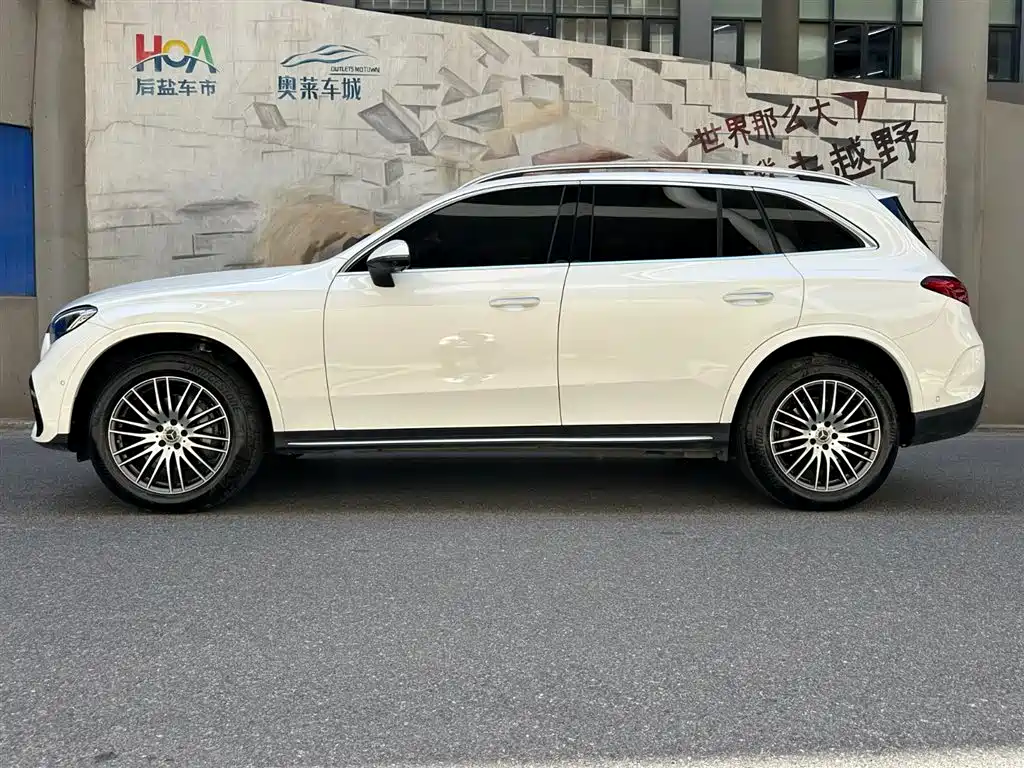 Mercedes-Benz GLC 2024 GLC 300 L 4MATIC 5 мест
