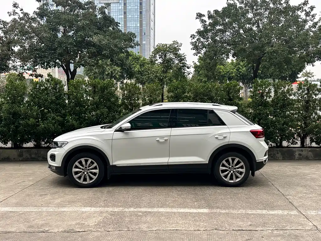 VOLKSWAGEN T ROC EXPLORING SONGS