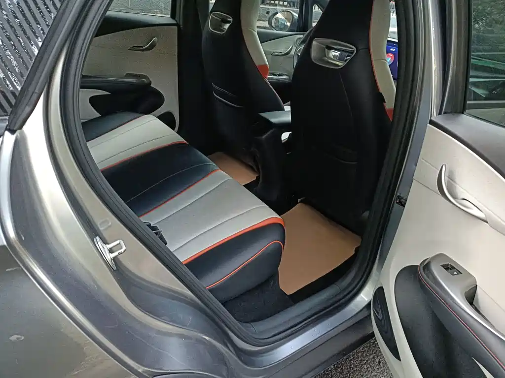 BYD Dolphin — миниатюра 9