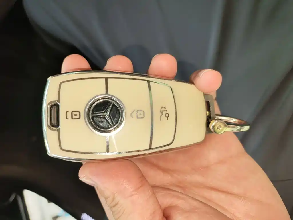 Mercedes-Benz E-Class New Energy — миниатюра 9