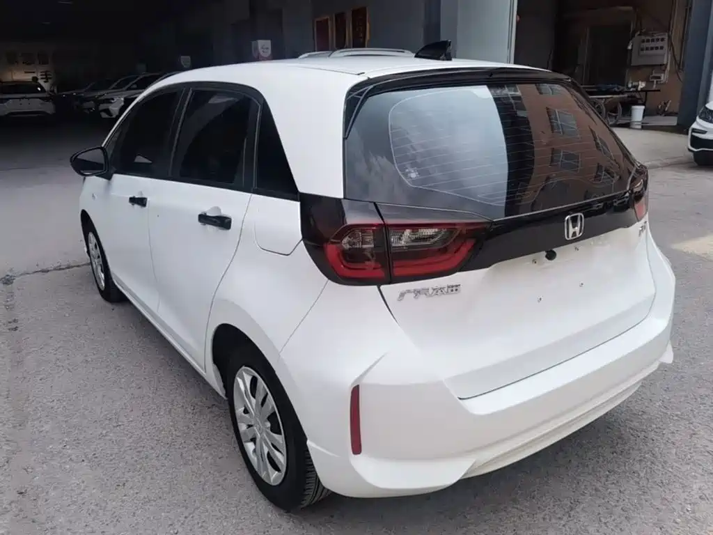 Honda Fit — миниатюра 5