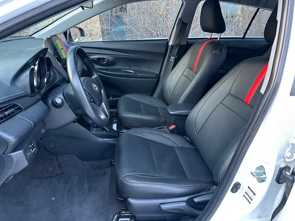 TOYOTA YARIS L ZHIXUAN