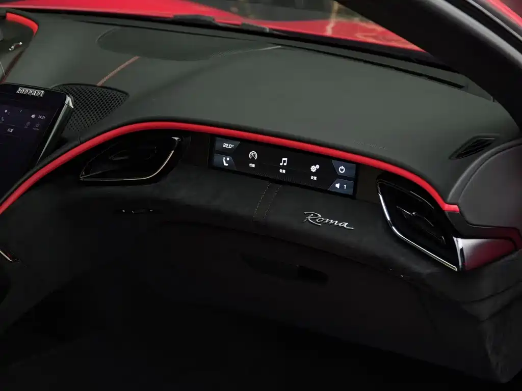 Ferrari Roma — миниатюра 9