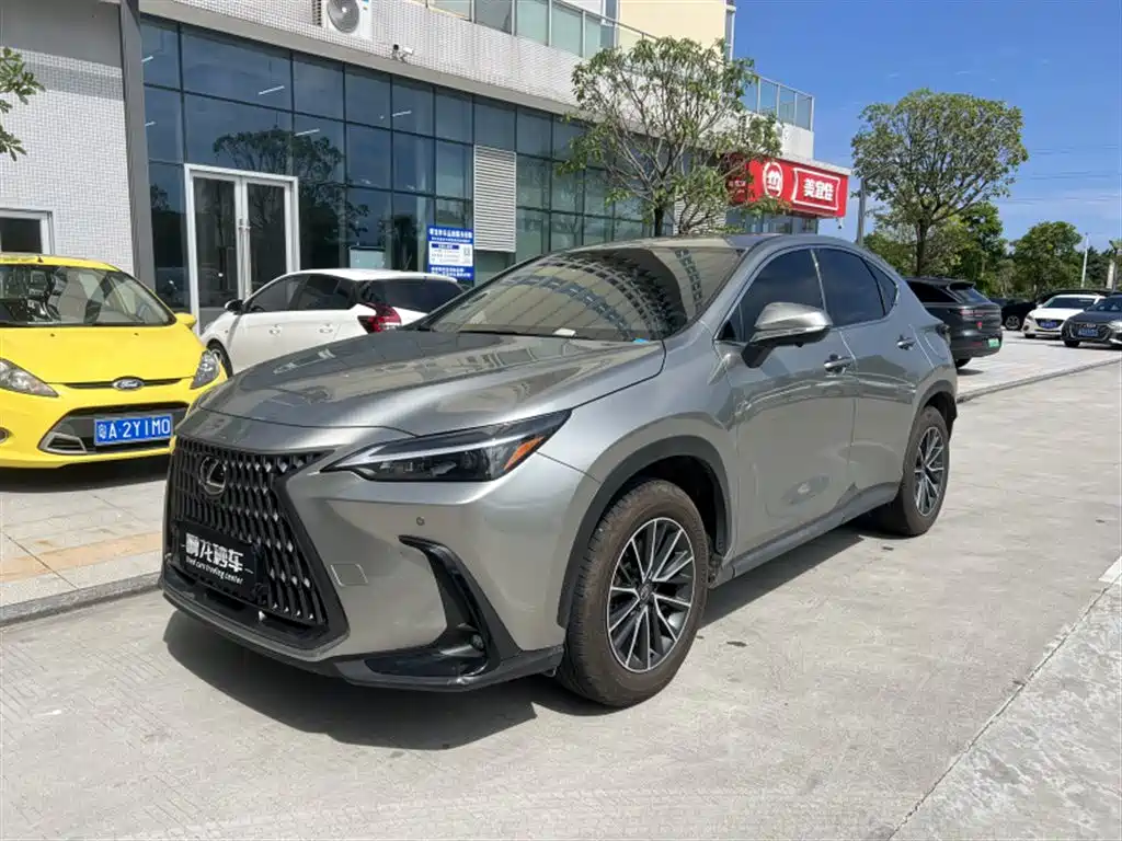 Купить Lexus NX