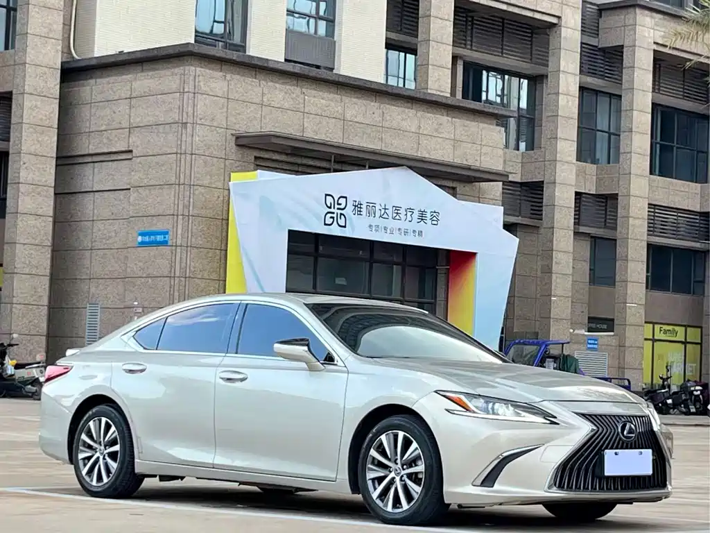 Lexus ES — фотографии объявления, Фото 4