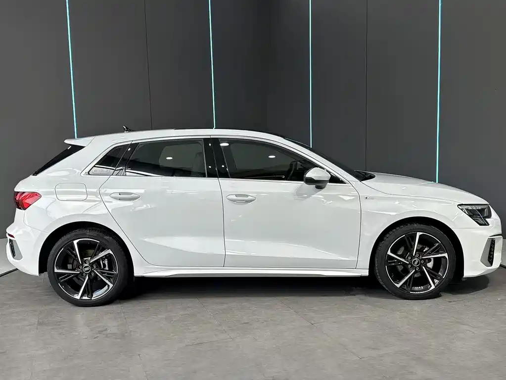 Audi A3 2024 Sportback 35 TFSI Fashion Sport