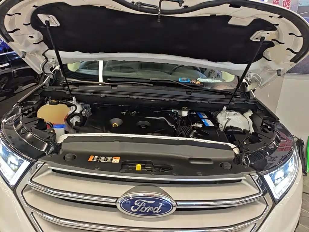 Ford Edge — миниатюра 20