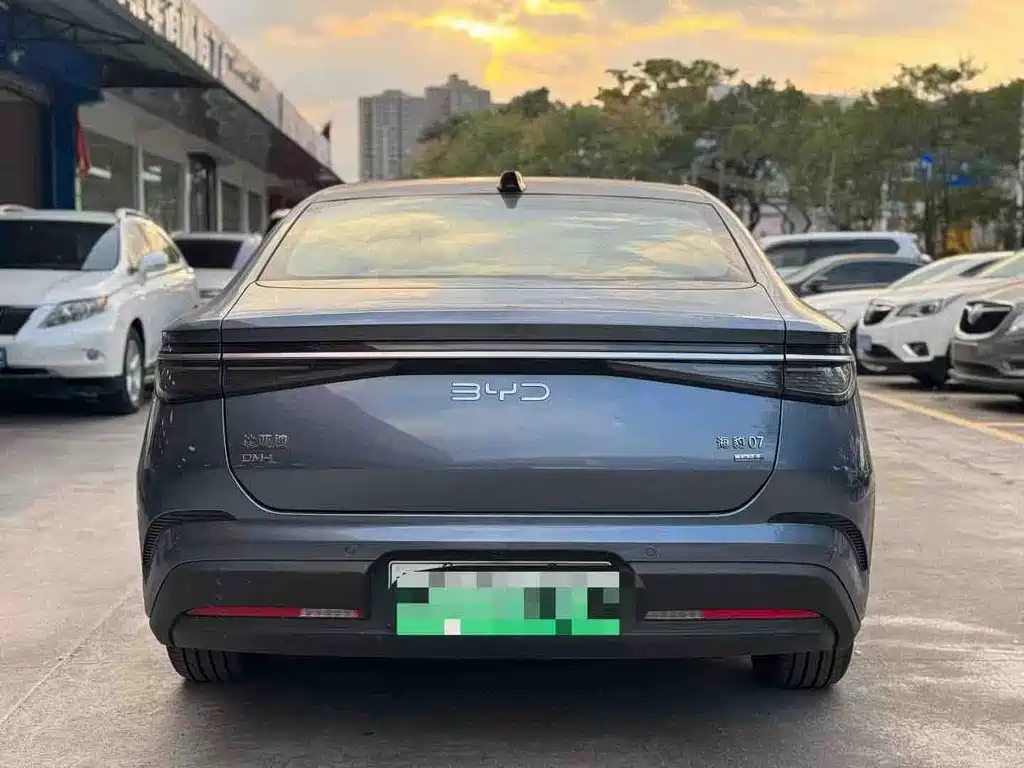 BYD Seal 07 DM-i — миниатюра 5