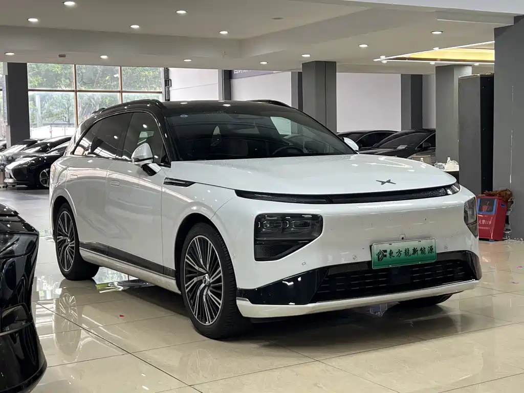 XPeng G9 — миниатюра 4