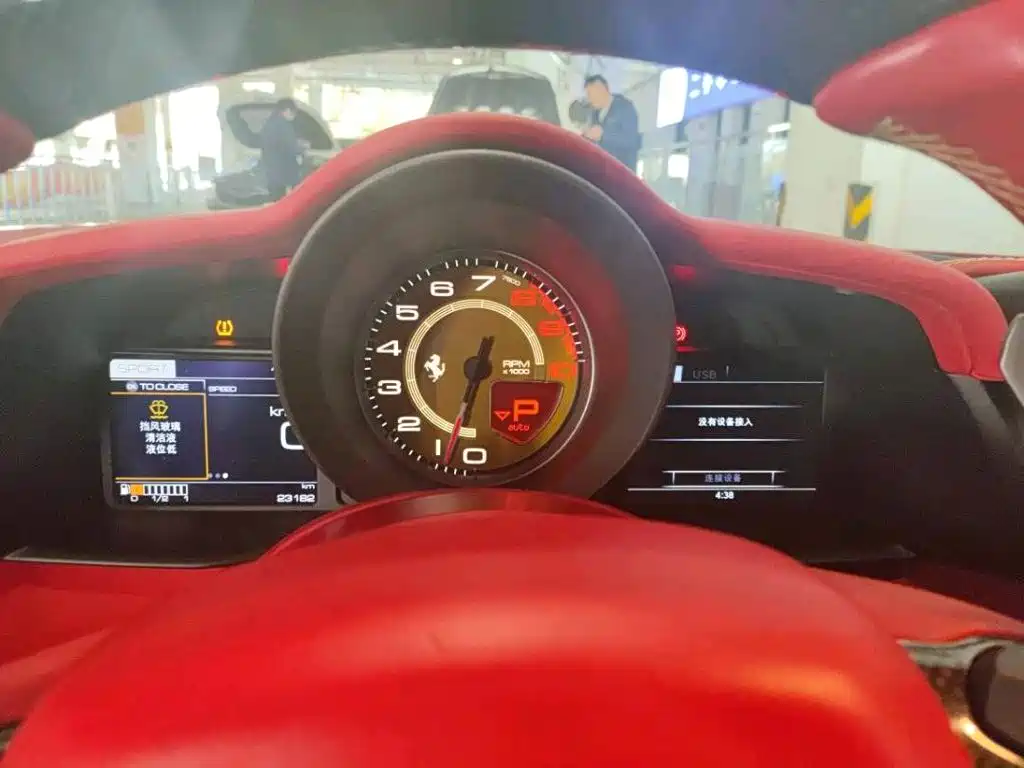 Ferrari 488 — миниатюра 3