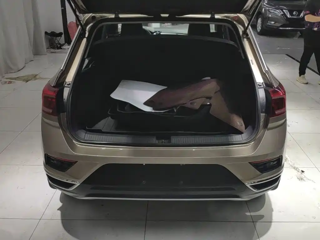 Volkswagen T-Roc — миниатюра 19