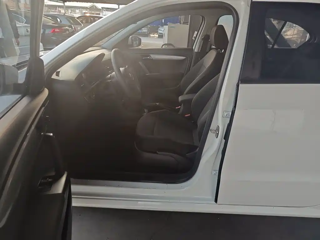 Volkswagen Lavida — миниатюра 12