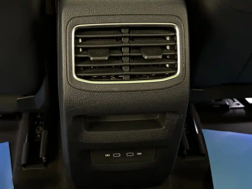 Volkswagen ID.4 Crozz — миниатюра 12