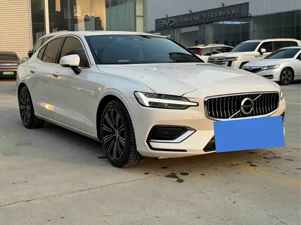 Volvo S60 — миниатюра 3