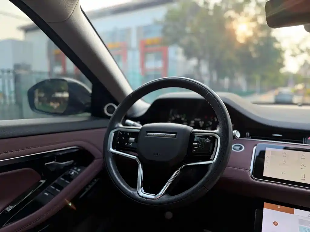 Land Rover Evoque — миниатюра 7