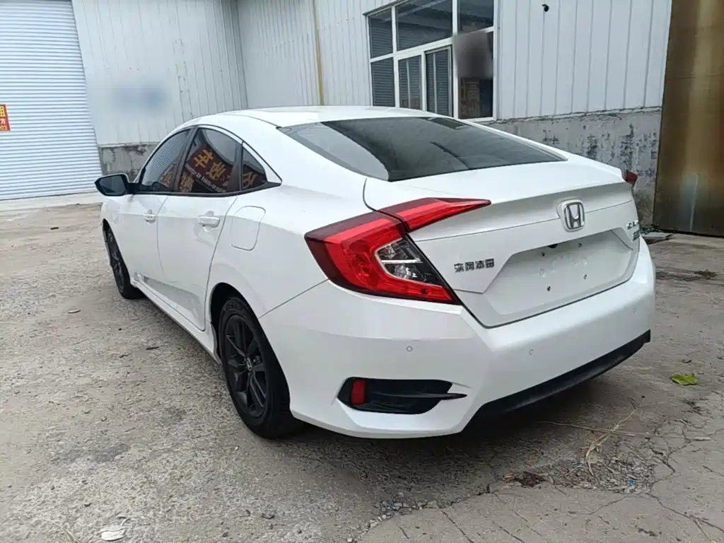 Honda Civic — миниатюра 5