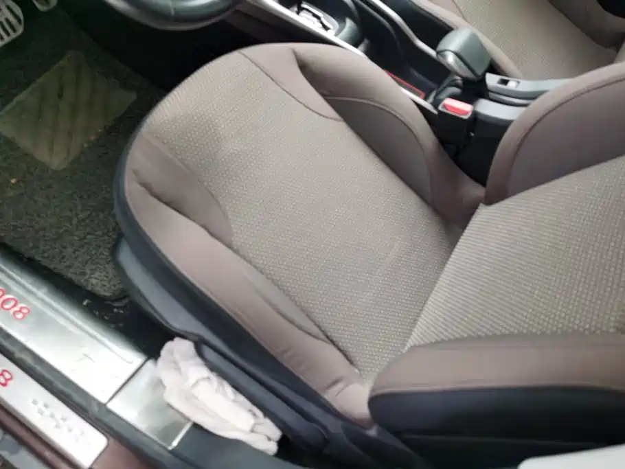 Peugeot 2008 — миниатюра 9