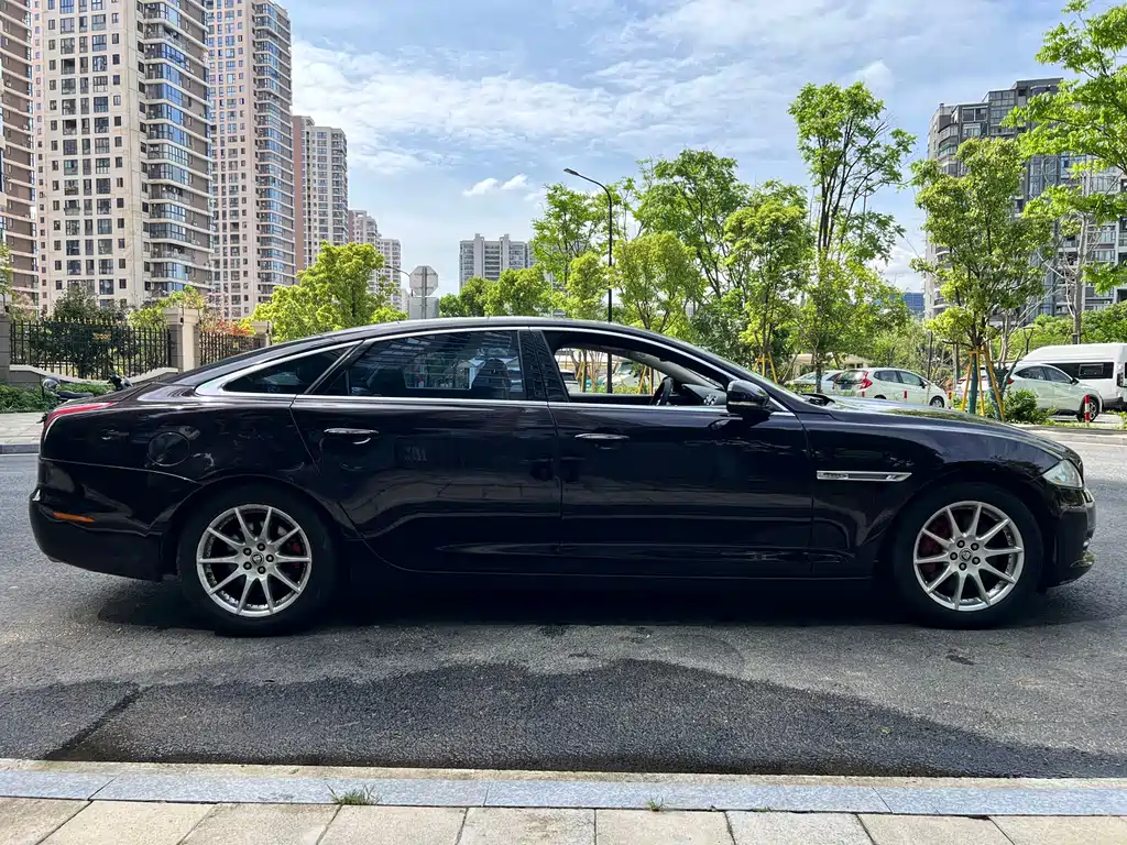 Jaguar XJ 2012 XJL 3.0