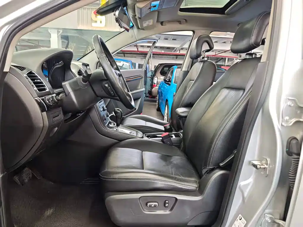 Chevrolet Captiva — миниатюра 6