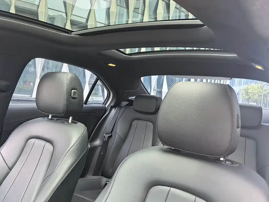 Mercedes-Benz A-Class — миниатюра 7