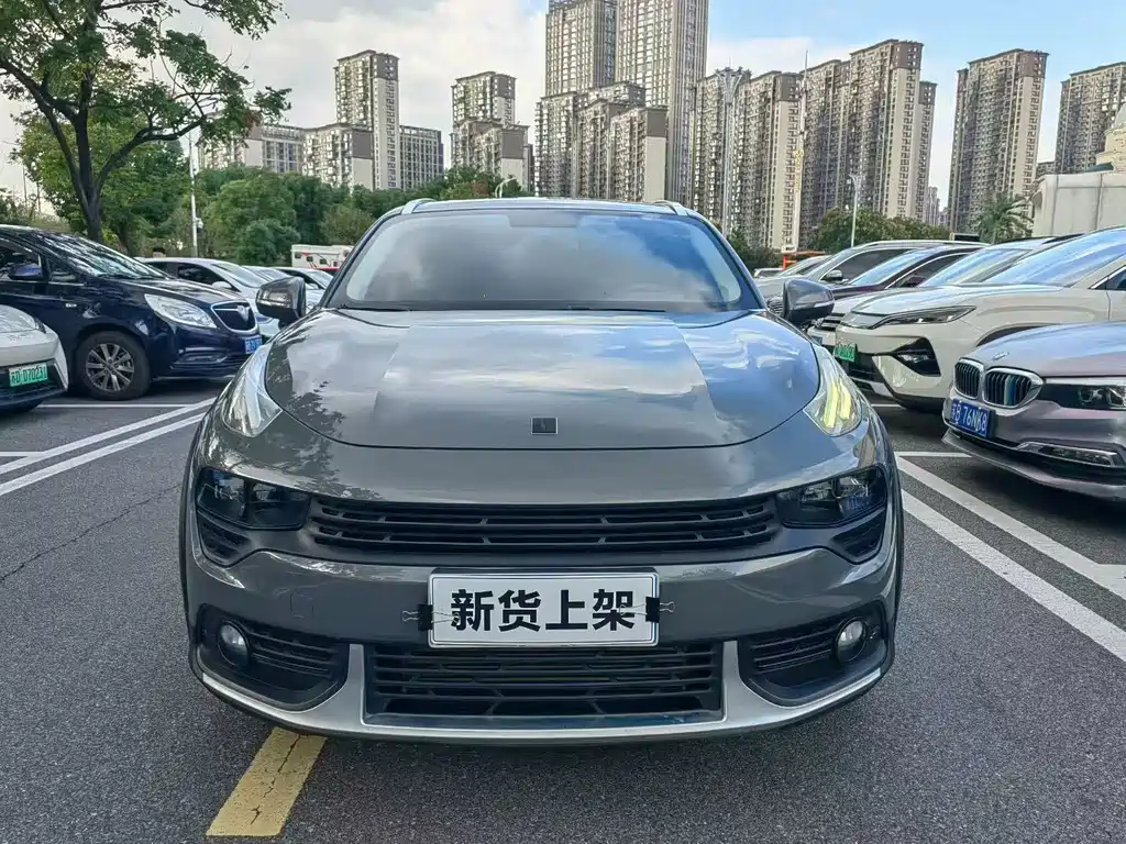 Lynk & Co 02 — миниатюра 2