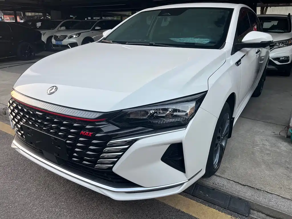 Dongfeng Aeolus Yixuan Max
