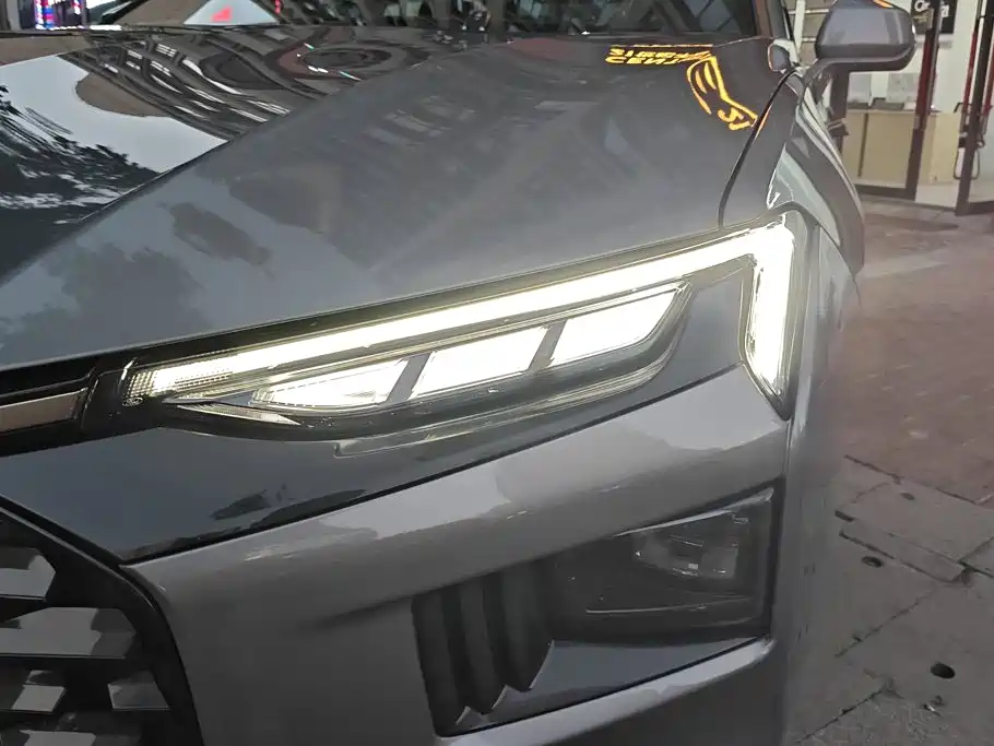 Ford Mondeo — миниатюра 5