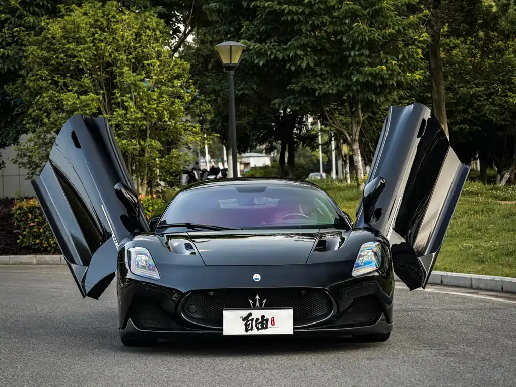 Maserati MC20 2020 3.0T Standard