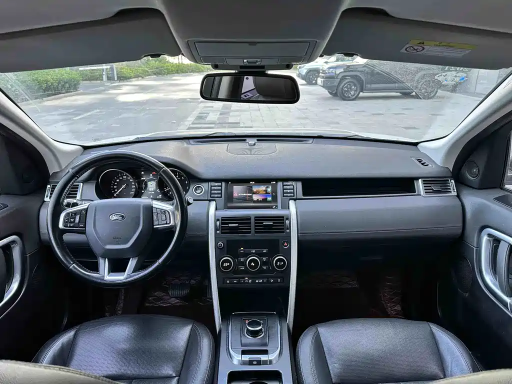 Land Rover Discovery Sport — миниатюра 7