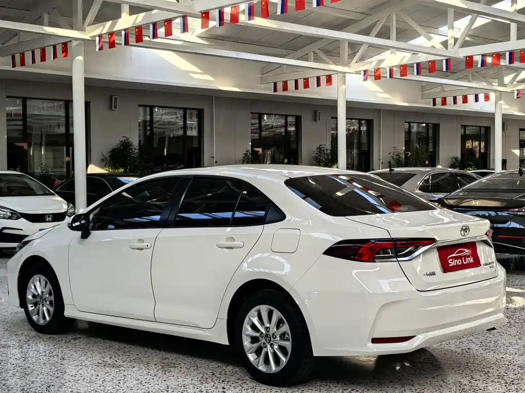 Toyota Corolla — миниатюра 6