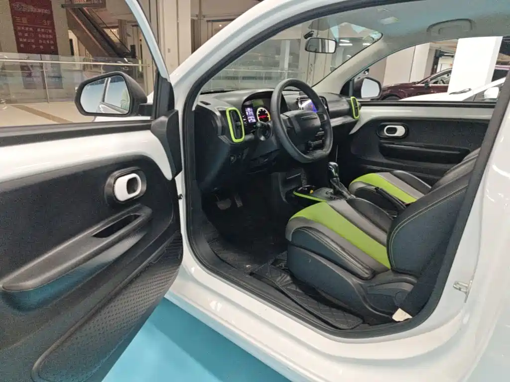 Roewe Clever — миниатюра 16