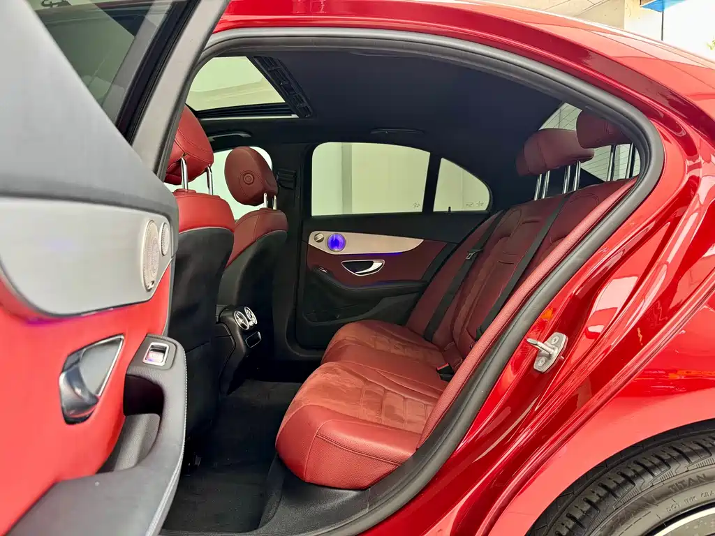 Mercedes-Benz C-Class — миниатюра 9