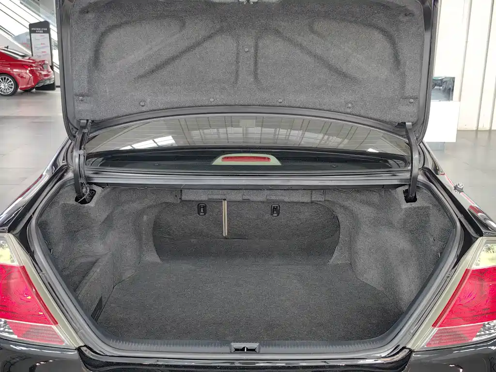 Toyota Camry — миниатюра 22
