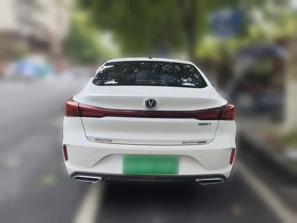 Changan Eado — миниатюра 3