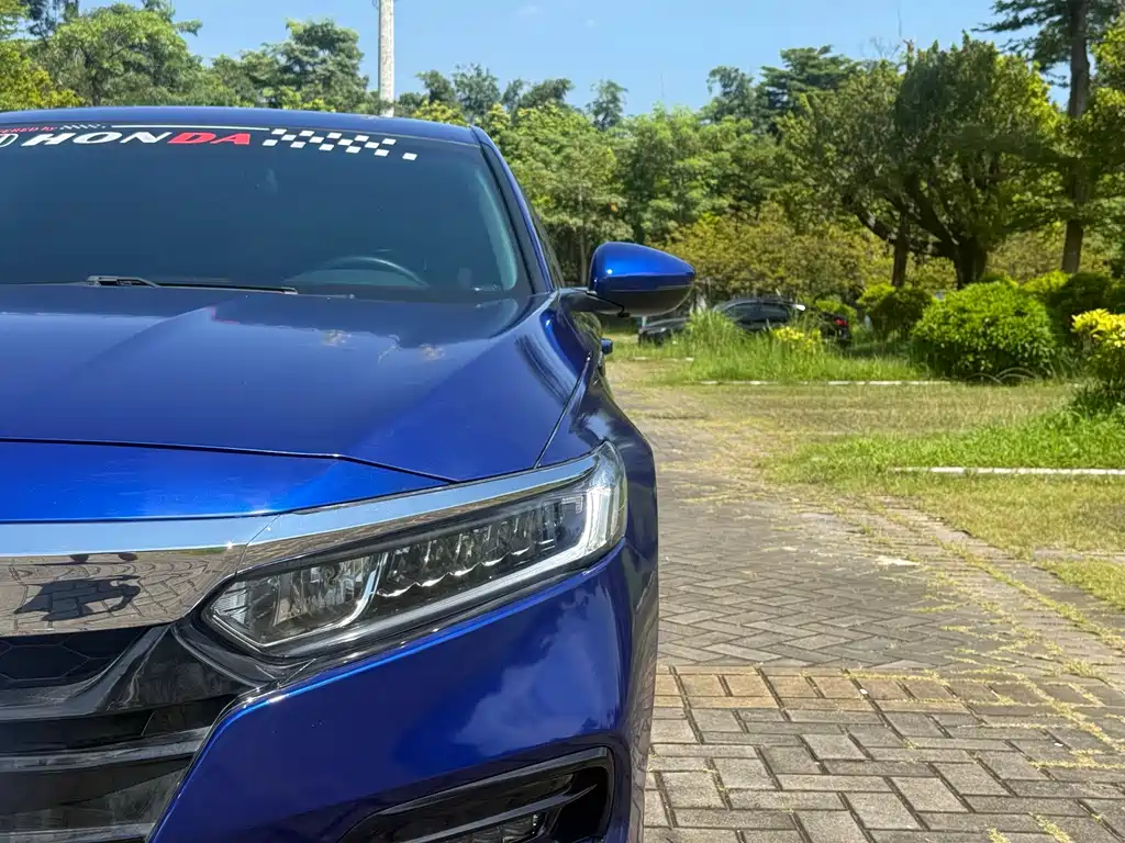 Honda Accord — миниатюра 18