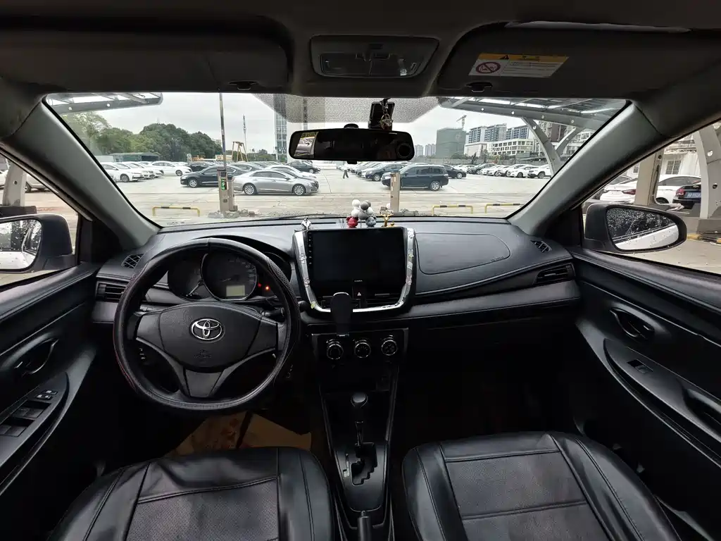 TOYOTA YARIS L ZHIXUAN