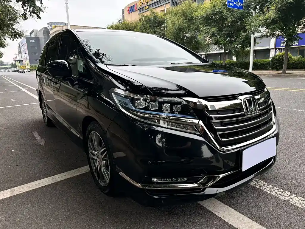 Honda Elysion — миниатюра 3