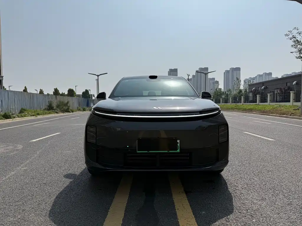 Li Auto Li L6 2025